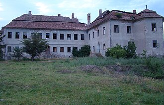 Kemény-Bánffy castle in Luncani, Cluj