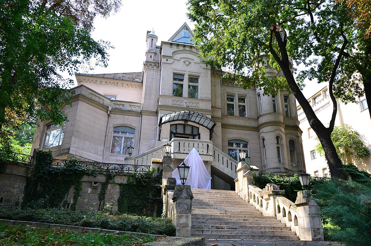 Sacelláry Castle in Hungary