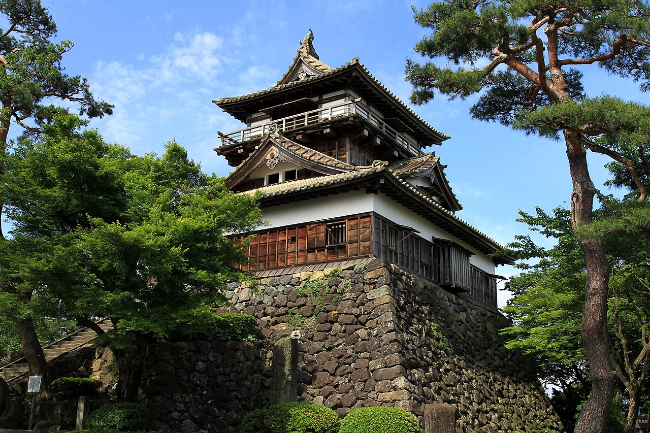 丸岡城（日本）