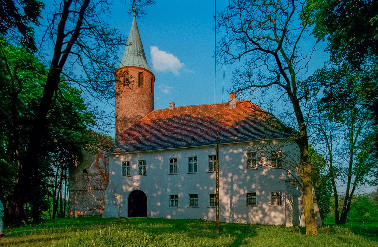 Karłowice Castle in Poland
