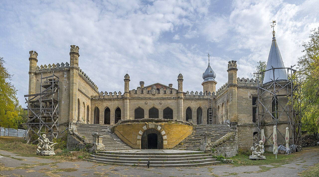 Manor-Palace in Kurisove in Ukraine