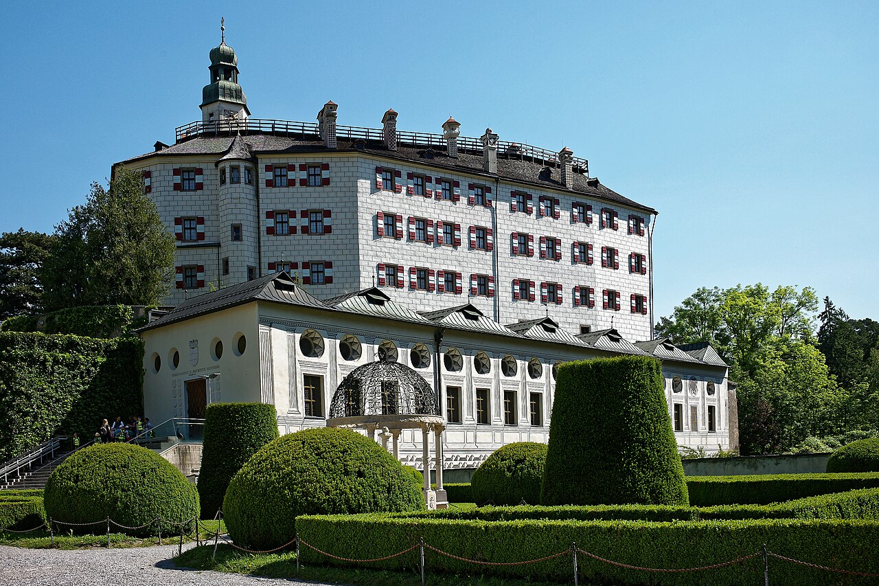 アンブラス城（オーストリア）