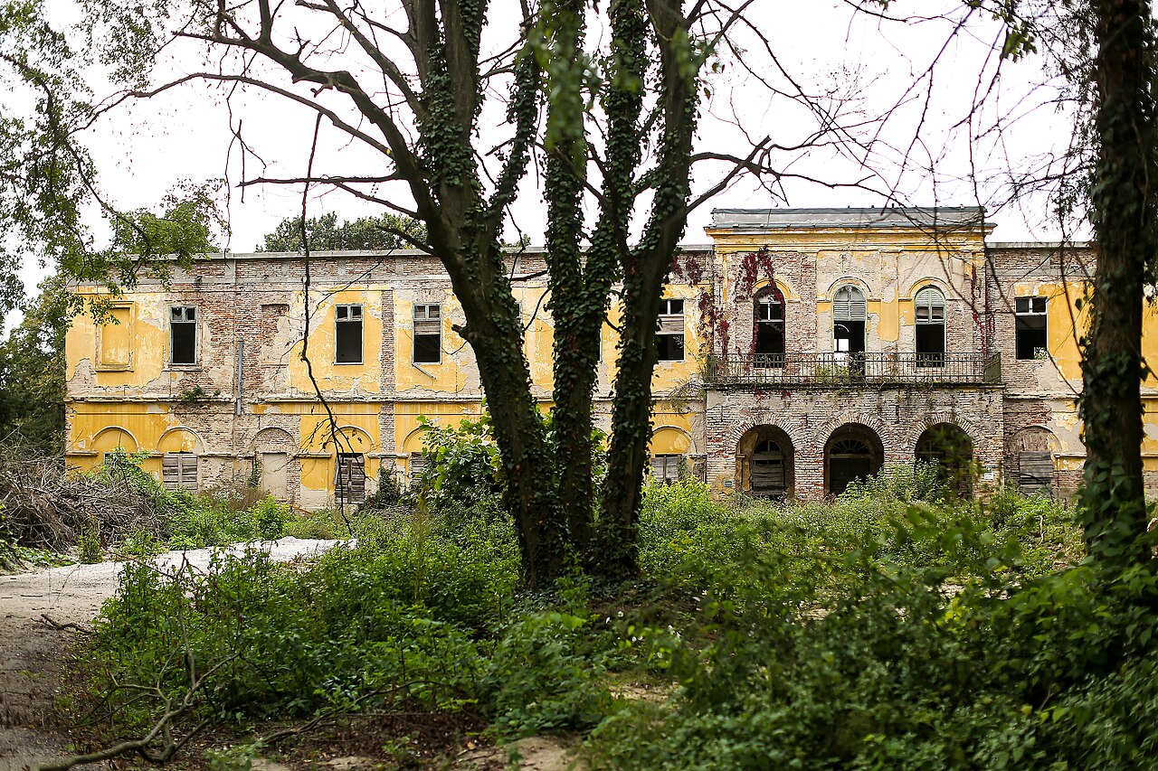 Festetics Mansion, Alsóbogát na Węgrzech