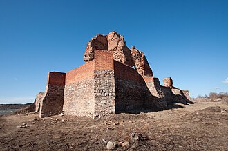 Bobrowniki Castle
