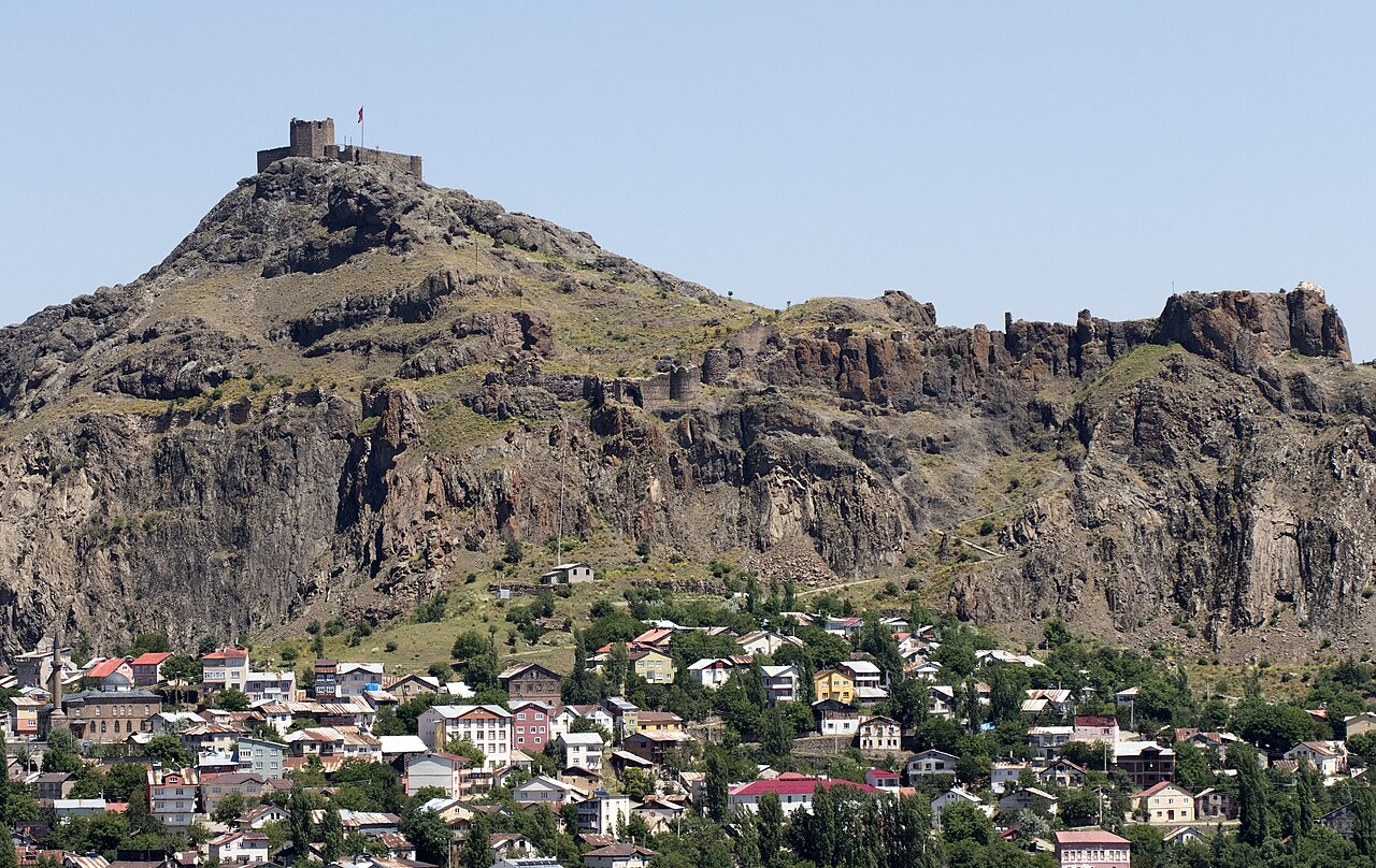 Castle of Şebinkarahisar in Turkije