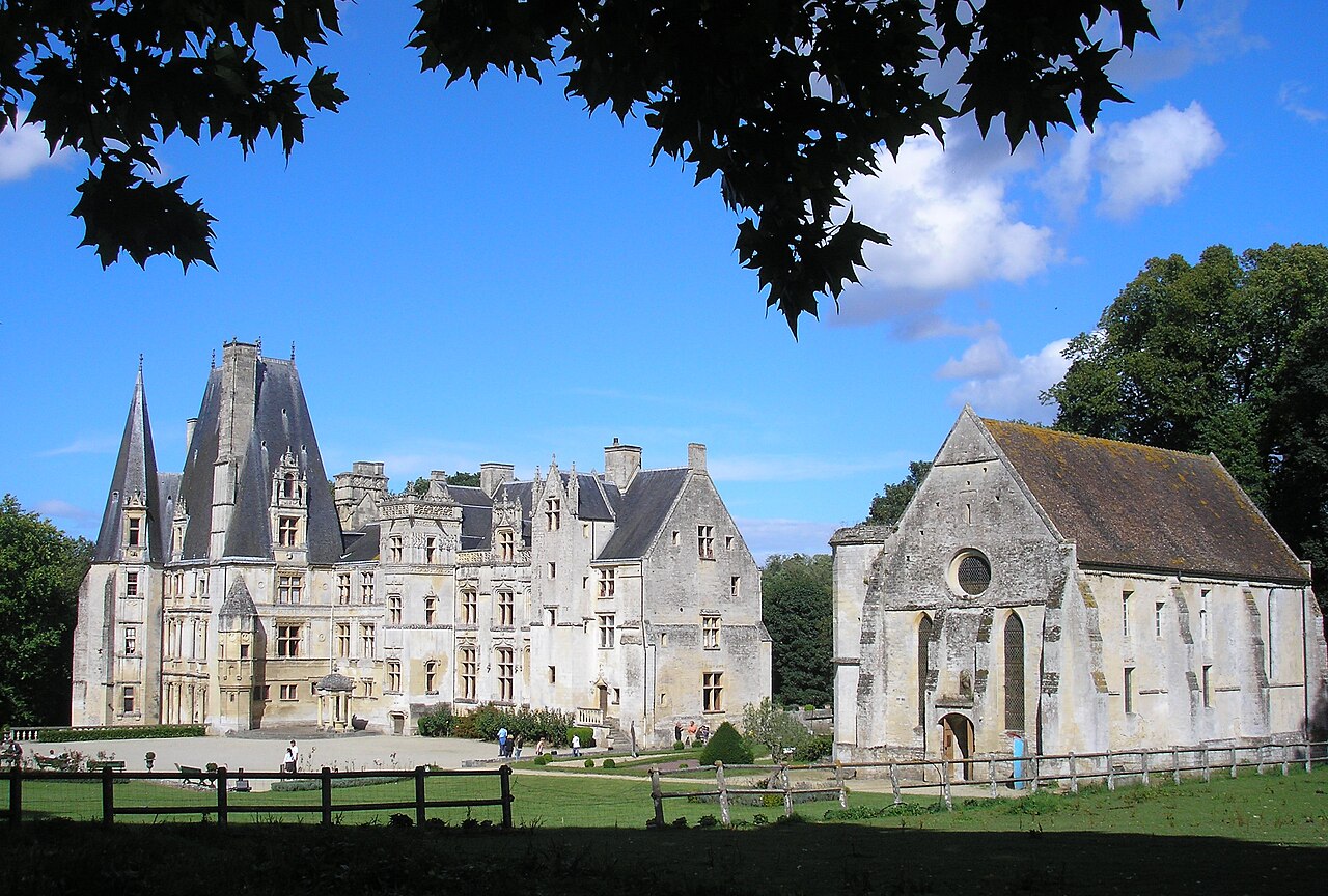 Château de Fontaine-Henry en Francia