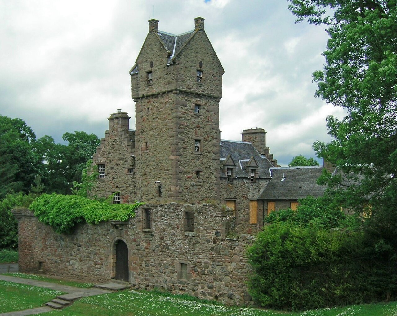 Mains Castle（スコットランド）