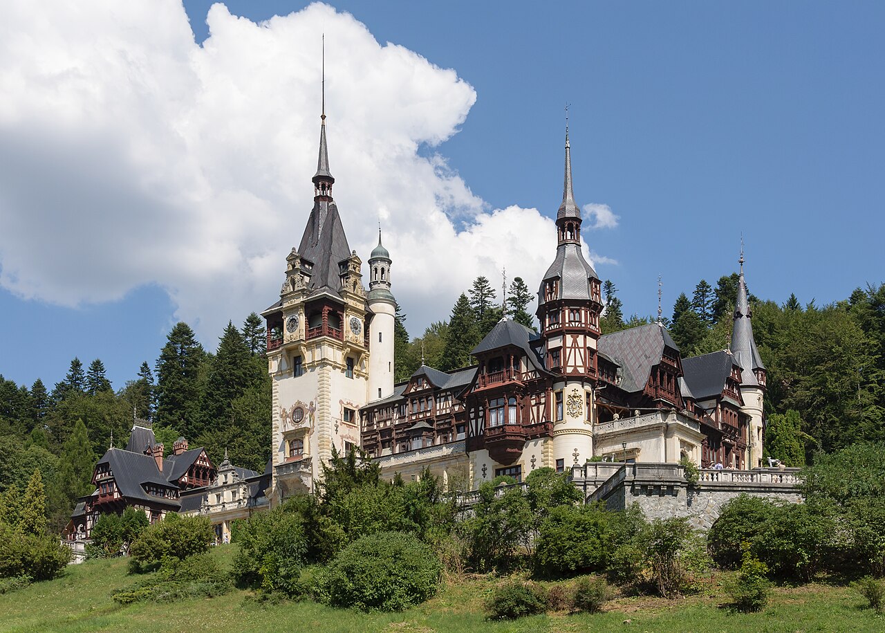 ペレシュ城 (Peleș Castle)（ルーマニア）
