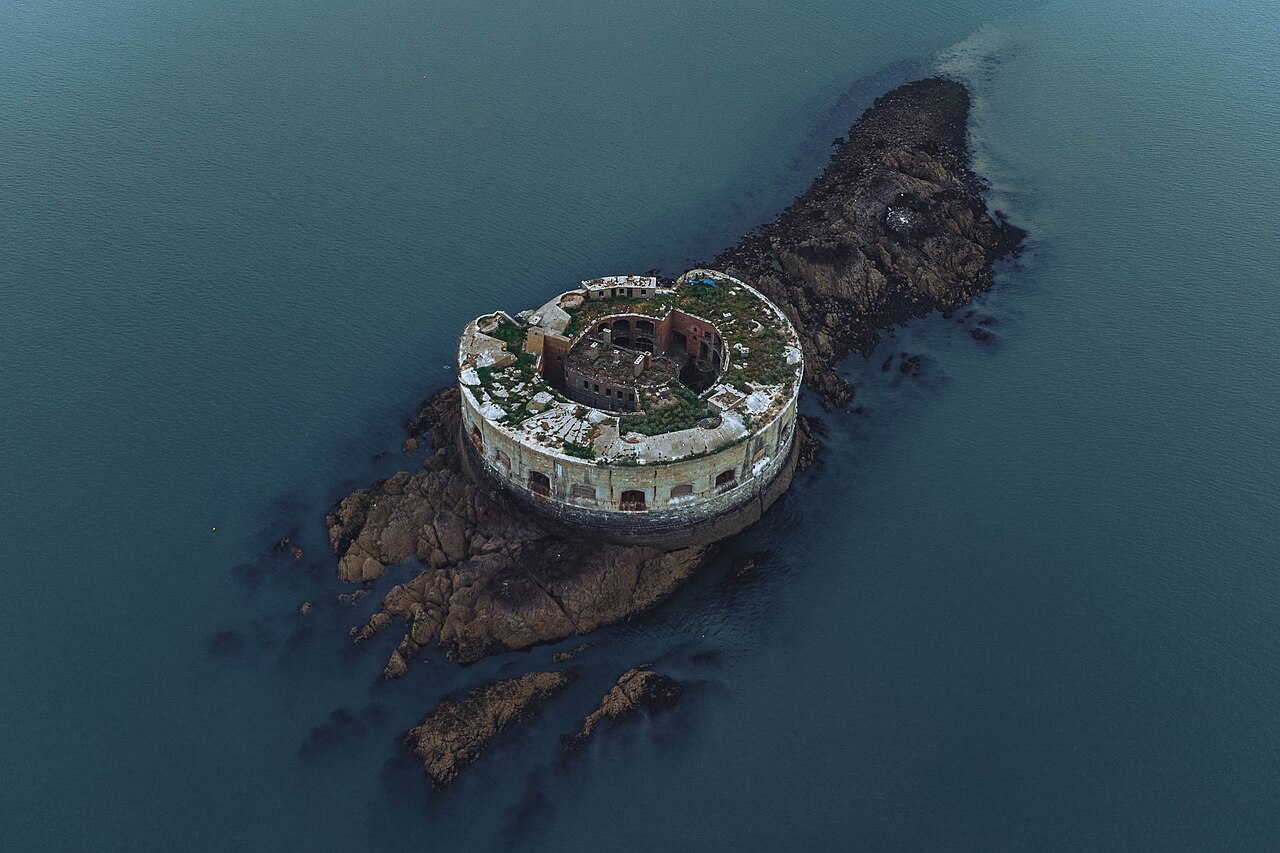Stack Rock Fort in Wales