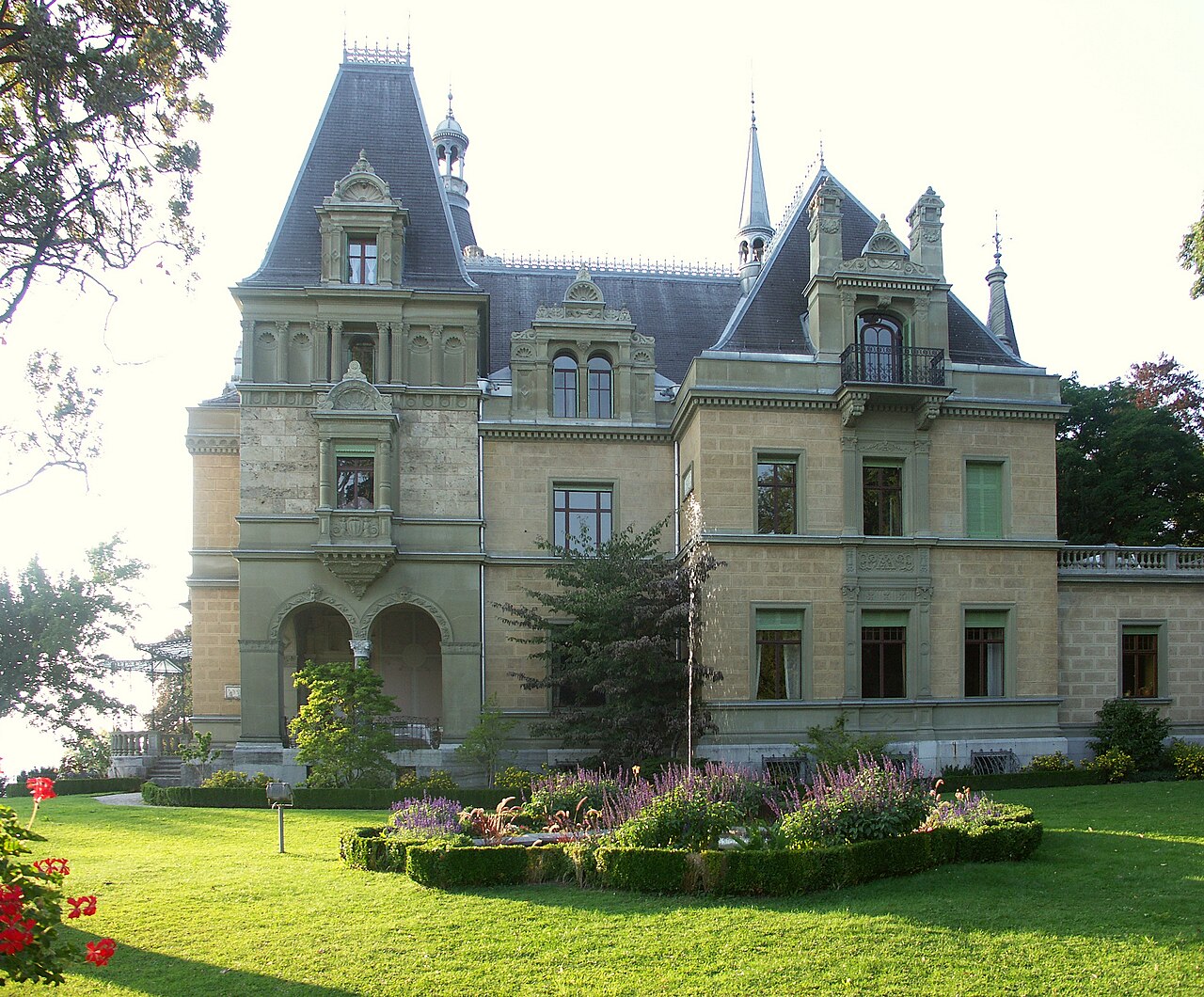 Hünegg Castle у Швейцарії